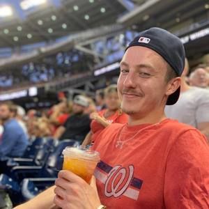 Meet your Posher, Thomas